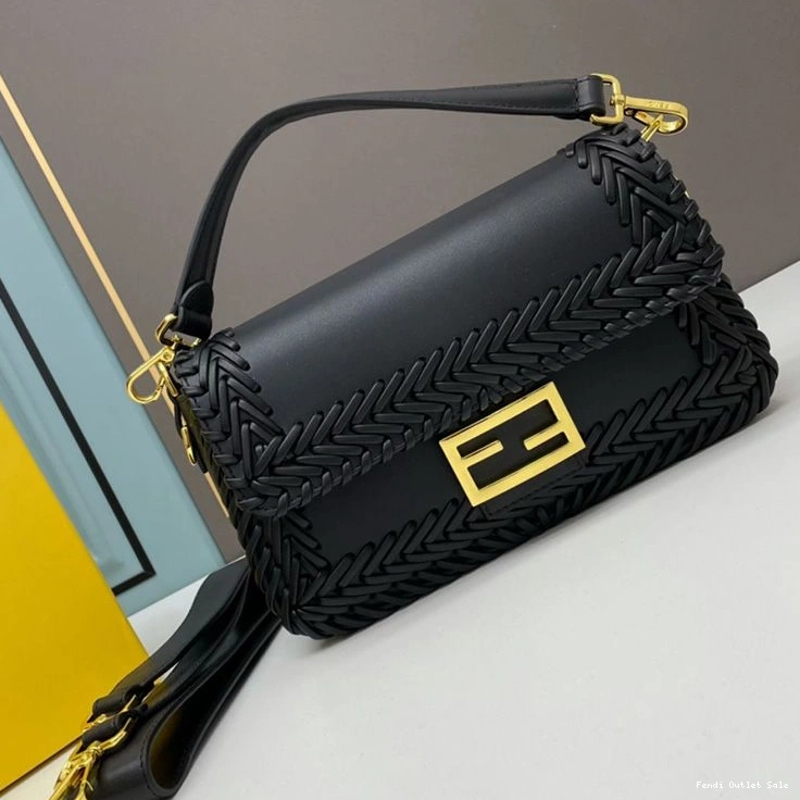 Baguette Stitching Leather In Bag Black Medium Fendi 0714